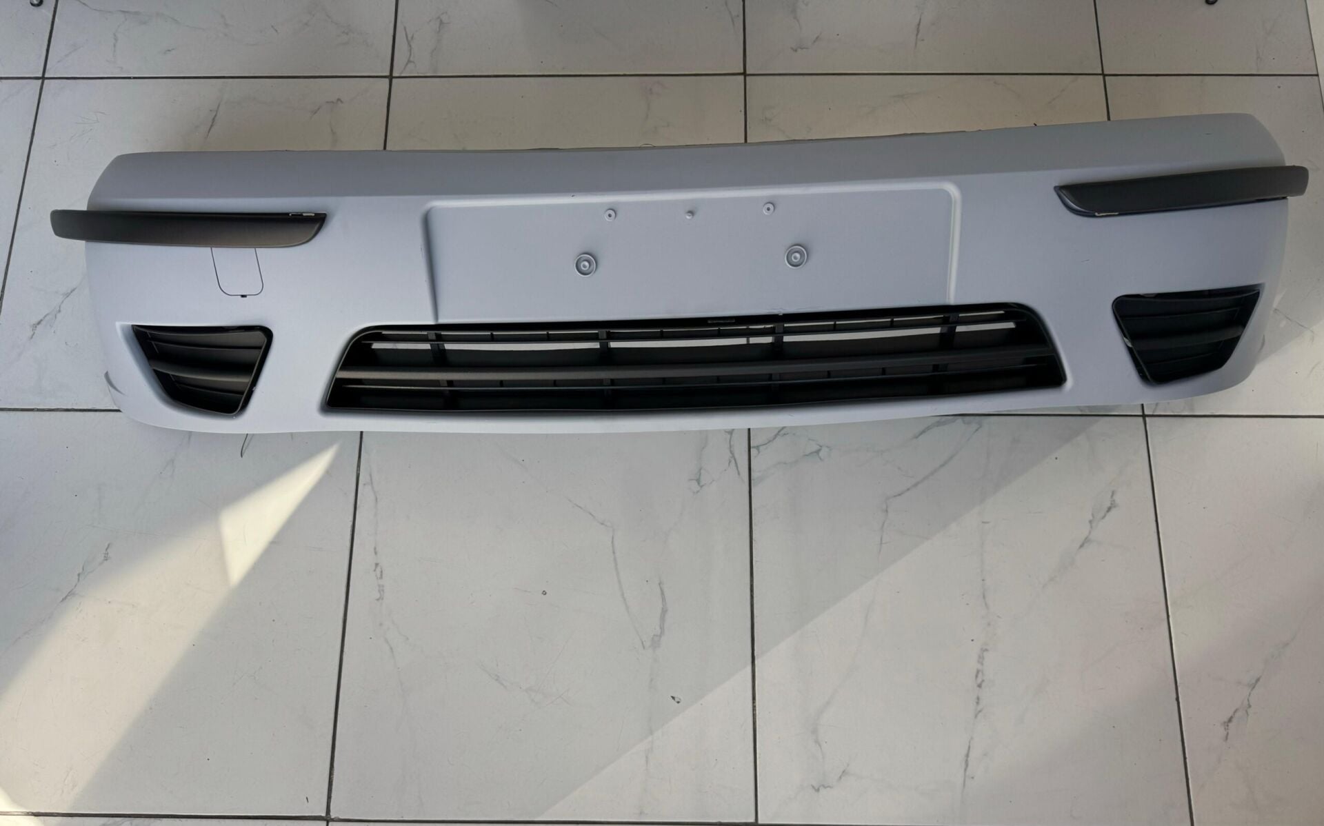 FOCUS 1 (2001-2005) ÖN TAMPON DOLU KOMPLE SİSSİZ