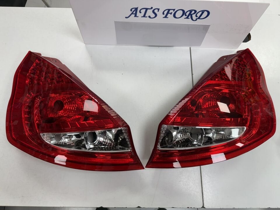 Ford Fiesta Sağ-Sol Arka Stop Lambası Takımı 2008-2012