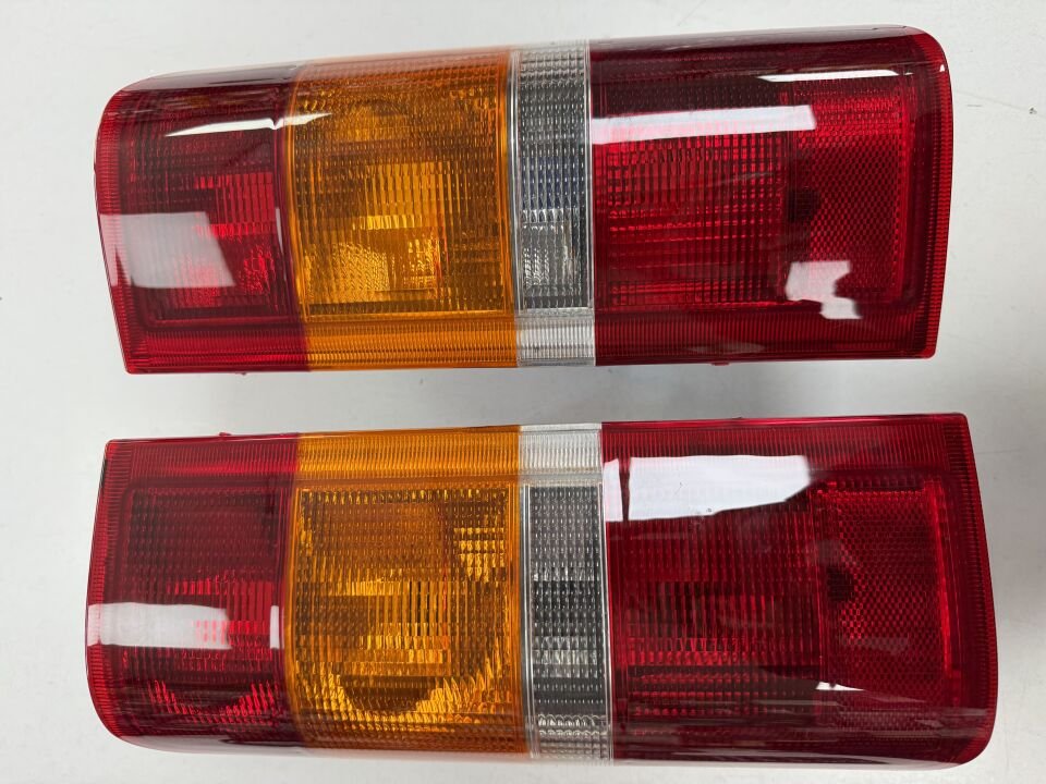 Ford Transıt T12-T15 Stop Lambası Sağ-Sol Takım 1991-2000 Duysuz Takım