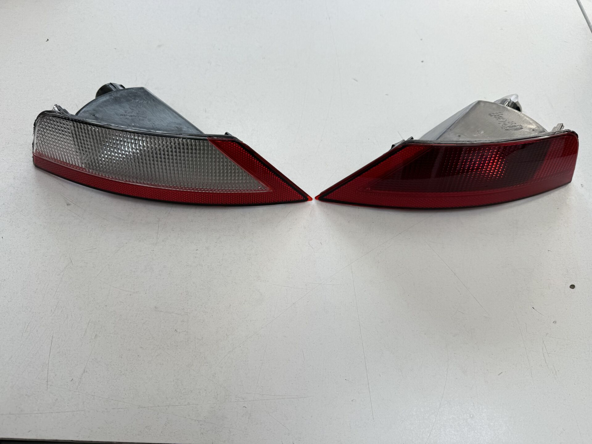 Ford Focus Hatcback Geri Sis/Geri Vites Lambası Takım 2008-2011