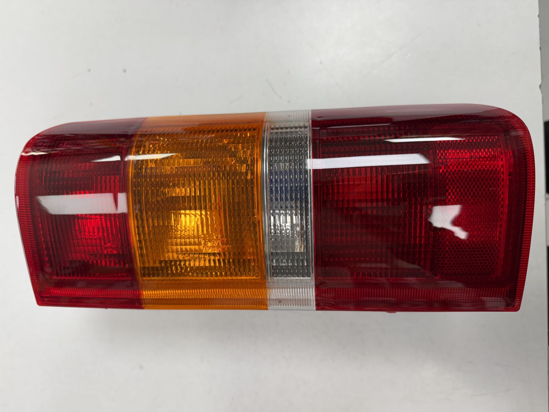 Ford Transıt T12-T15 Sağ Arka Stop Lambası 1991-2000 Model Uyumlu